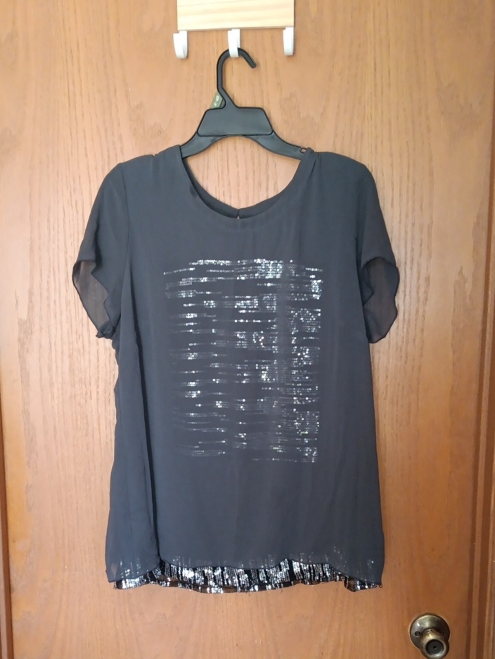 LOGO by Lori Goldstein Dark Gray Short Sleeve Sequin Stripe Blouse